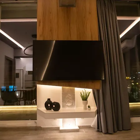 Apartment Skia Luxury Living Above The Walls Thessaloniki
