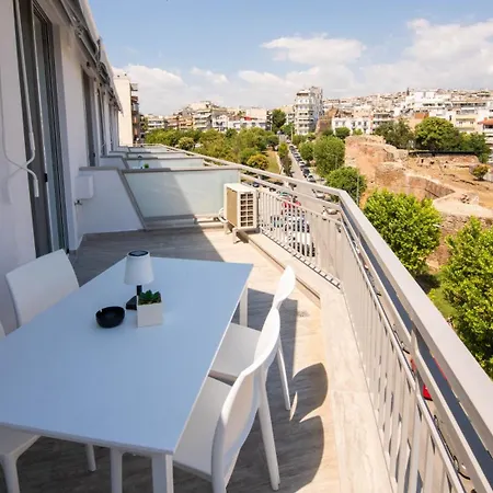 Apartment Skia Luxury Living Above The Walls Thessaloniki