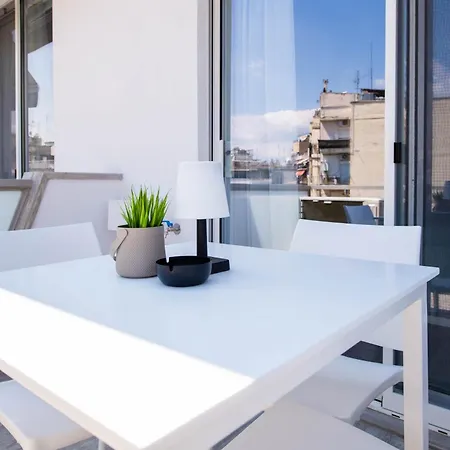 Skia Luxury Living Above The Walls *